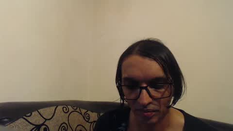 Snapshot of mikyzazo chatting on December 8, 8:04 pm Miky Zazo online show from December 8, 8:04 pm