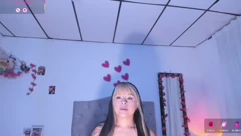 Snapshot of mila_1wood chatting on September 14, 12:32 am mila_1wood online show from September 14, 12:32 am