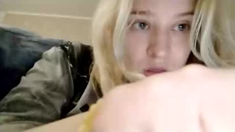 Mila 420 online show from March 23, 8:35 pm