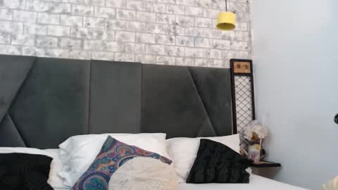 mila_adamss online show from December 14, 11:04 am