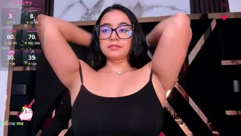 Snapshot of mila_clum chatting on March 7, 6:49 pm Camila online show from March 7, 6:49 pm