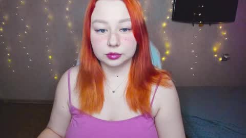 Snapshot of mila_foxxxy chatting on February 24, 8:01 am Mila shy sensual person online show from February 24, 8:01 am
