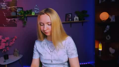 mila_glow online show from May 8, 7:08 pm