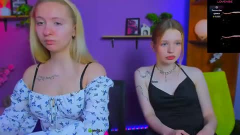 mila_glow online show from May 17, 7:10 pm