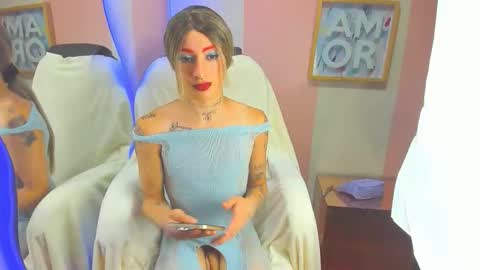 Snapshot of mila_leon chatting on January 10, 3:41 am Mila online show from January 10, 3:41 am