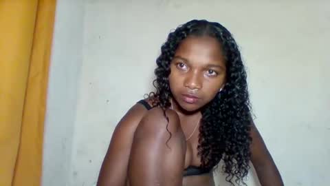 mila_lunah online show from March 22, 12:47 am