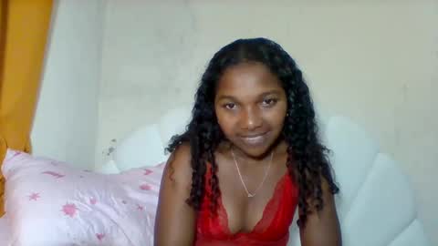 mila_lunah online show from May 19, 3:29 pm