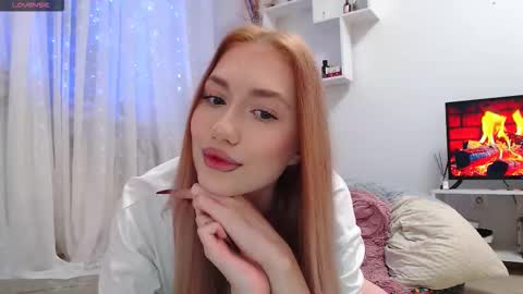 Snapshot of mila_nowak chatting on November 25, 2:50 pm mila nowak online show from November 25, 2:50 pm
