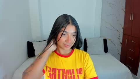 Snapshot of mila_rose1 chatting on June 23, 12:30 am martina online show from June 23, 12:30 am