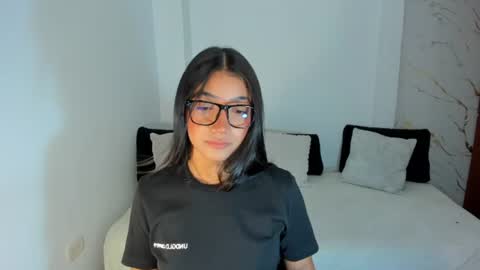 Snapshot of mila_rose1 chatting on July 9, 3:10 am martina online show from July 9, 3:10 am