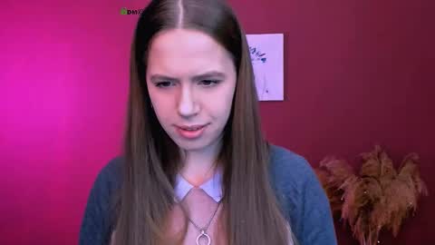 mila_sun__ online show from February 3, 8:41 am