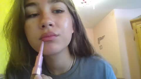 mila_sweettempt online show from July 28, 9:04 am