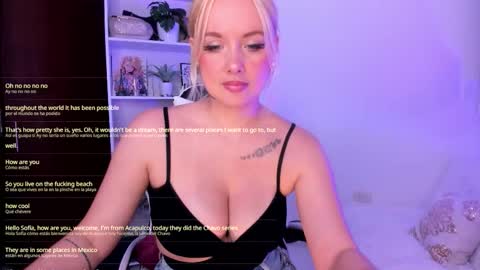 Snapshot of mila_violet chatting on November 14, 11:24 pm Mila online show from November 14, 11:24 pm