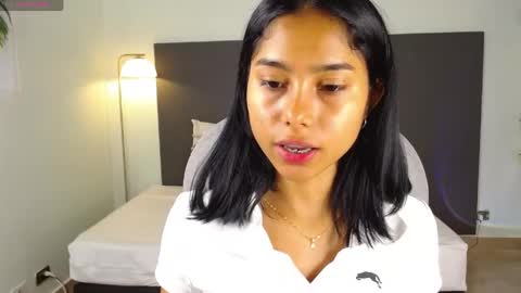 milaa_star online show from May 8, 5:02 am