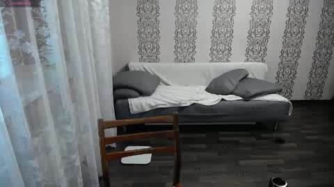 Snapshot of milabrenda chatting on April 7, 12:00 am Mila online show from April 7, 12:00 am