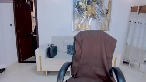 Mila online show from October 5, 11:35 pm