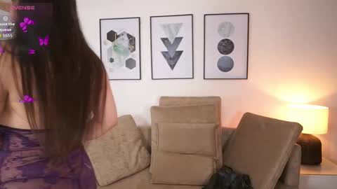 Snapshot of milacrave chatting on September 23, 11:57 am milacrave online show from September 23, 11:57 am