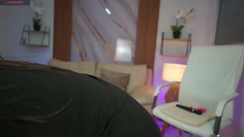 Snapshot of milacrave chatting on October 1, 11:38 am milacrave online show from October 1, 11:38 am