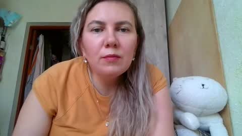 milacristalle online show from August 2, 7:18 am