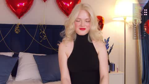 Snapshot of milademies chatting on December 28, 6:06 am Miss Cutie online show from December 28, 6:06 am