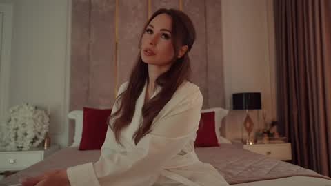 Snapshot of miladystarlight chatting on April 5, 9:17 am online show from April 5, 9:17 am