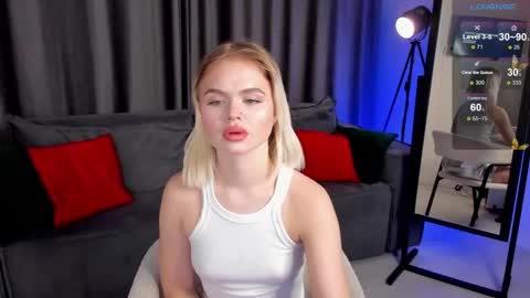 Snapshot of milafink chatting on February 9, 1:25 pm milafink online show from February 9, 1:25 pm