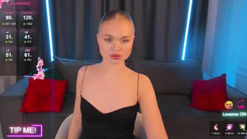 Snapshot of milafink chatting on March 10, 2:05 pm milafink online show from March 10, 2:05 pm