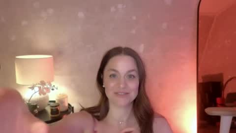 Mila Fleur online show from November 18, 3:49 pm