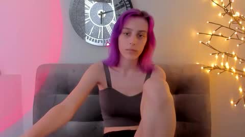 Snapshot of milaglow chatting on March 23, 2:10 pm MilaGlow online show from March 23, 2:10 pm
