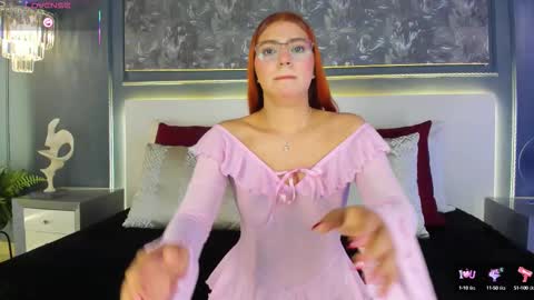 Snapshot of milagrace1 chatting on September 15, 10:15 am online show from September 15, 10:15 am