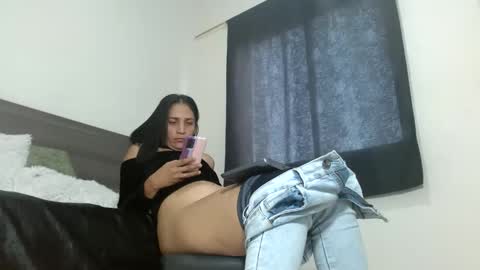 mila online show from January 20, 4:01 pm