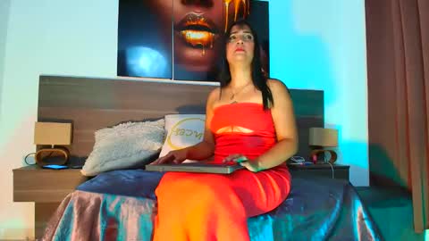 mila online show from May 1, 11:04 am