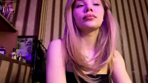 milakittys online show from June 13, 11:30 am