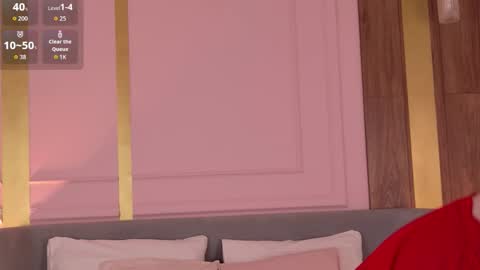 Snapshot of milalavson chatting on March 29, 5:40 am Mila online show from March 29, 5:40 am