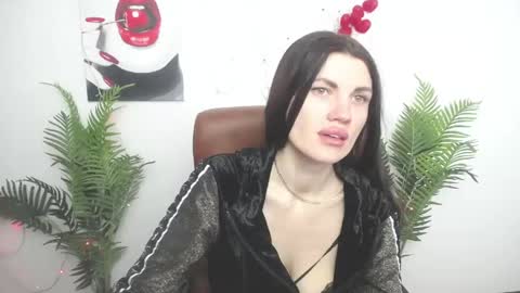 Milaloona online show from May 3, 5:57 am