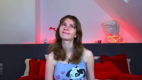 Snapshot of milamaelis chatting on March 4, 6:25 pm Mila online show from March 4, 6:25 pm