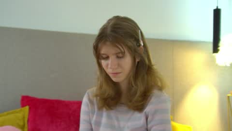 Snapshot of milamaelis chatting on March 29, 6:35 am Mila online show from March 29, 6:35 am