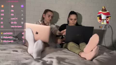 Snapshot of milamisss chatting on May 4, 8:27 pm milamisss online show from May 4, 8:27 pm
