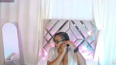 MilaMonroeXX online show from July 5, 2:29 am