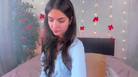 Snapshot of milana_crystal_ chatting on January 5, 5:27 pm Milana online show from January 5, 5:27 pm
