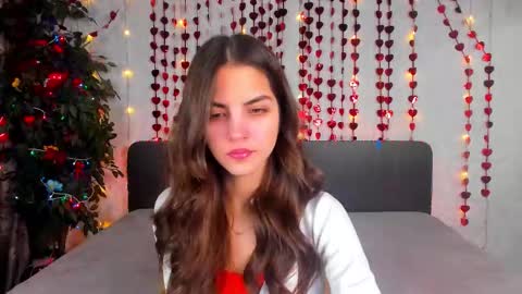 Snapshot of milana_crystal_ chatting on February 7, 8:07 am Milana online show from February 7, 8:07 am