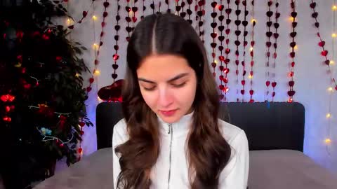 Snapshot of milana_crystal_ chatting on February 11, 8:08 am Milana online show from February 11, 8:08 am