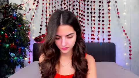 Snapshot of milana_crystal_ chatting on February 15, 8:13 am Milana online show from February 15, 8:13 am