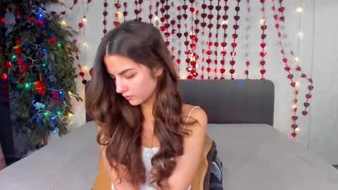 Snapshot of milana_crystal_ chatting on February 28, 8:04 am Milana online show from February 28, 8:04 am