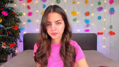 Snapshot of milana_crystal_ chatting on March 13, 8:10 am Milana online show from March 13, 8:10 am