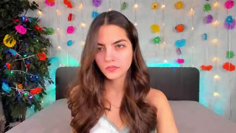 Snapshot of milana_crystal_ chatting on March 17, 8:17 am Milana online show from March 17, 8:17 am