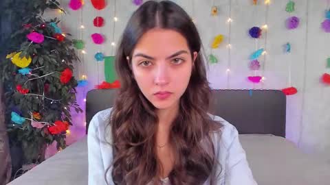 Snapshot of milana_crystal_ chatting on March 23, 8:07 am Milana online show from March 23, 8:07 am