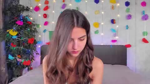 Snapshot of milana_crystal_ chatting on March 28, 8:14 am Milana online show from March 28, 8:14 am