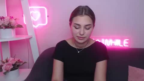 milanaangelas online show from January 31, 11:56 am