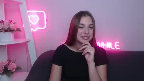 milanaangelas online show from February 4, 8:56 am
